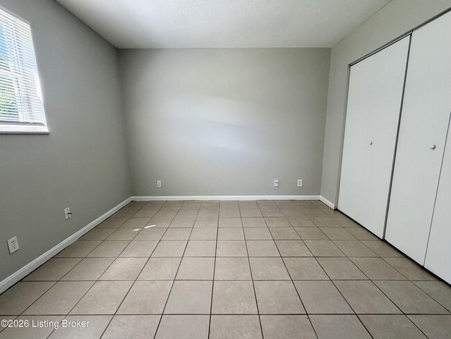 Building Photo - 3216 Fordhaven Rd