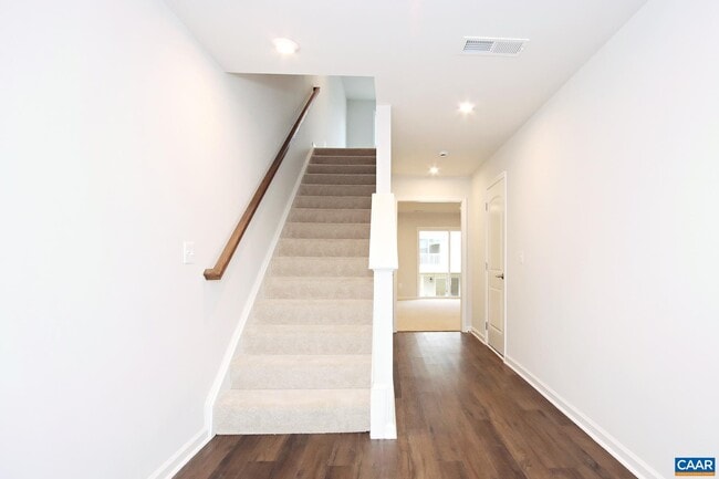 Building Photo - 5997 McComb St