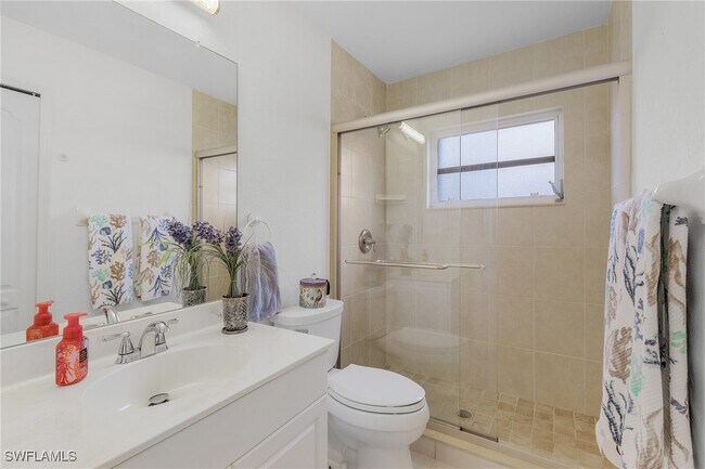 Building Photo - 2819 SW 37th Terrace