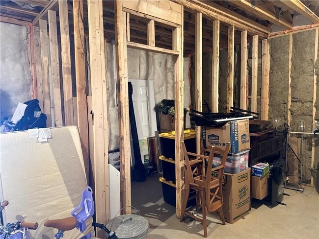 Building Photo - 499 Bishop Ln