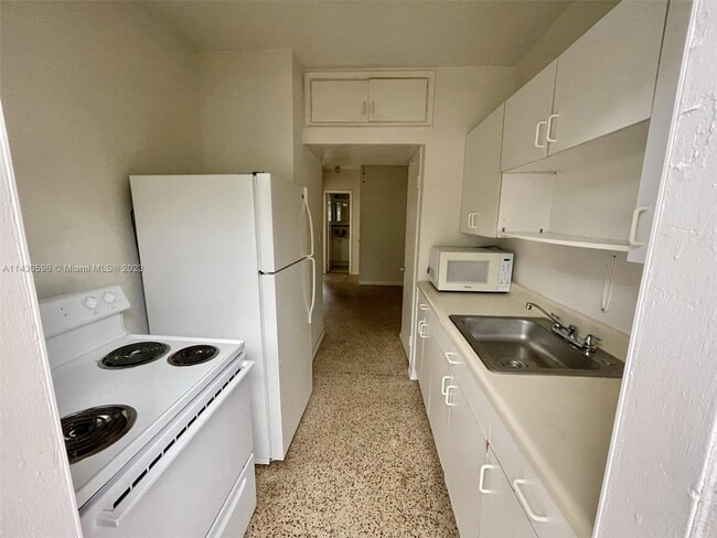 Building Photo - 3080 SW 1st St