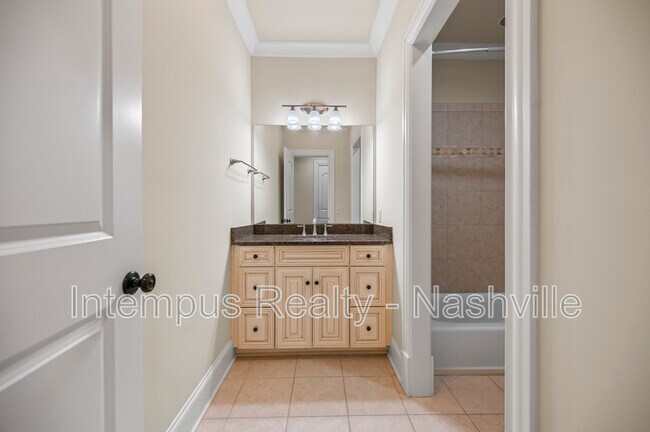 Building Photo - 7 Crooked Stick Ln