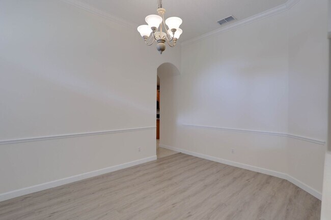 Building Photo - 2695 Palastro Way
