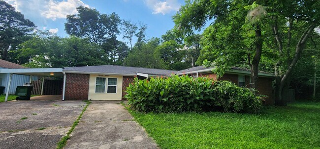 Primary Photo - Single Family Home 3BR / 2.5BA