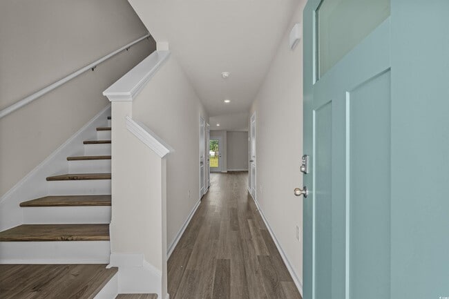 Building Photo - 344 Bayou Loop