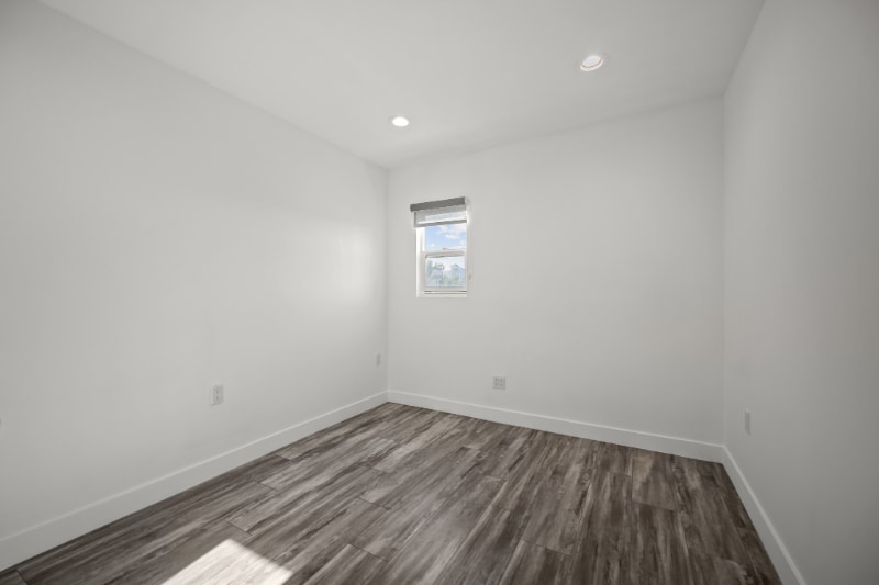 Building Photo - 451 N Coronado St