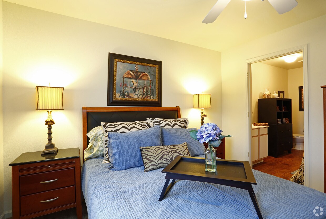 Featherstone Village Apartments Durham