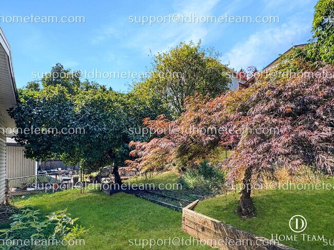 Building Photo - "Charming 4-Bedroom Home with Scenic Views...