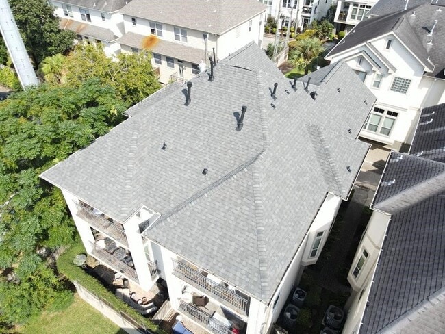 Building Photo - 625 Hartman St