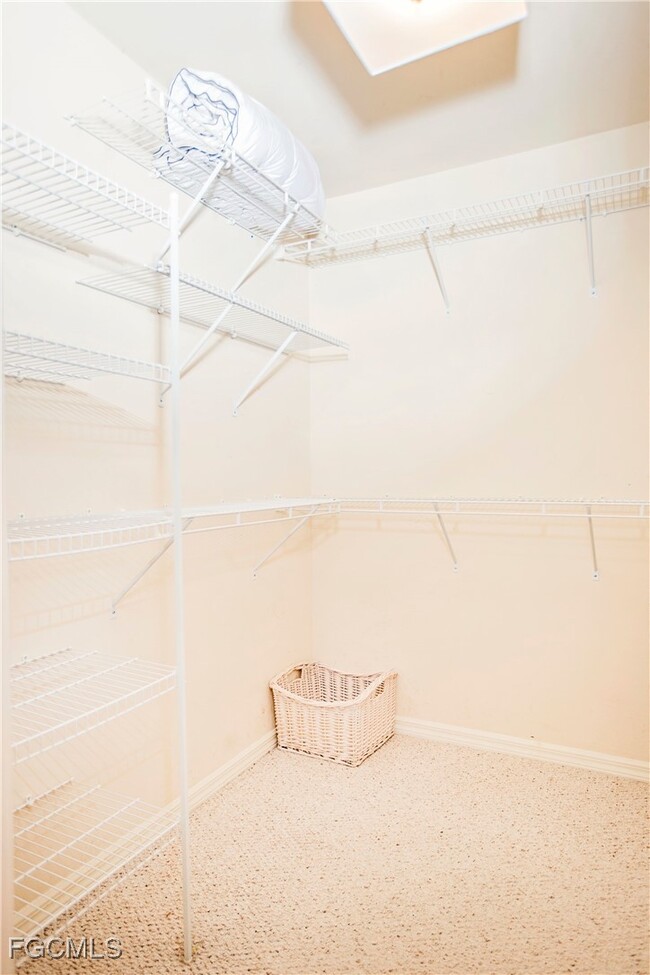 Building Photo - 22631 Island Lakes Dr