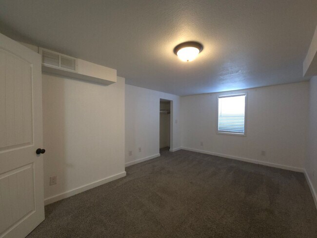 Building Photo - Old house charm with modern upgrades