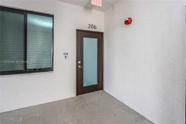 Building Photo - 8265 NW 41st St