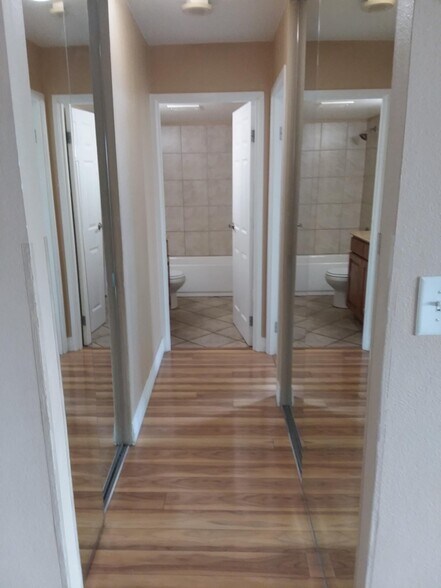 Hallway with 2 closets - 601 W 11th Ave