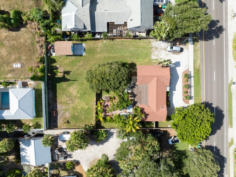 Building Photo - 217 S Orlando Ave