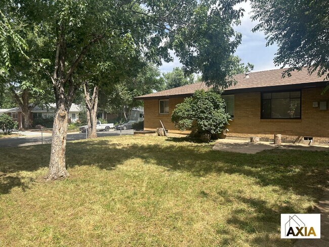 Building Photo - Home in South Boulder for Fall Pre-Lease!