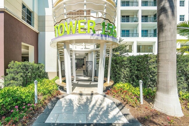 Building Photo - 155 E Boca Raton Rd