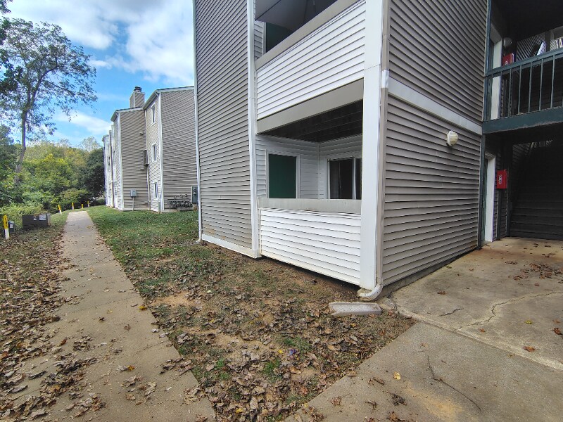 Building Photo - 600 Reusens Rd