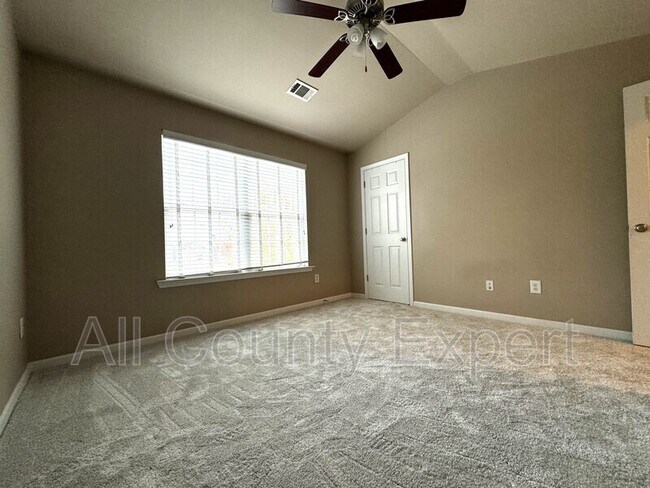 Building Photo - 969 Pierce Ivy Ct NE