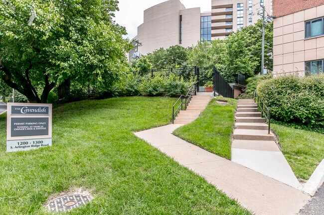 Building Photo - 1300 S Arlington Ridge Rd