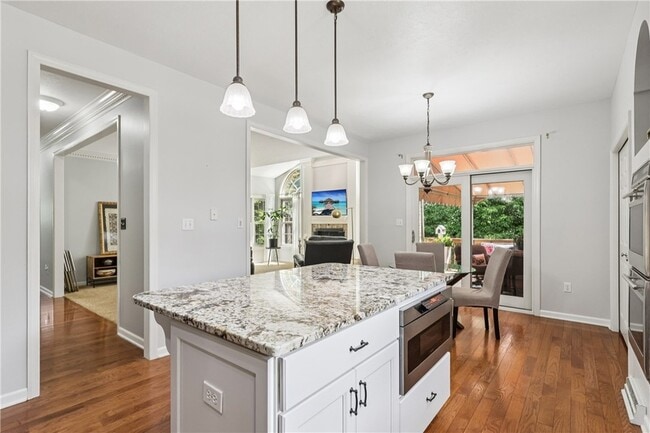 Building Photo - 403 Worth Ct