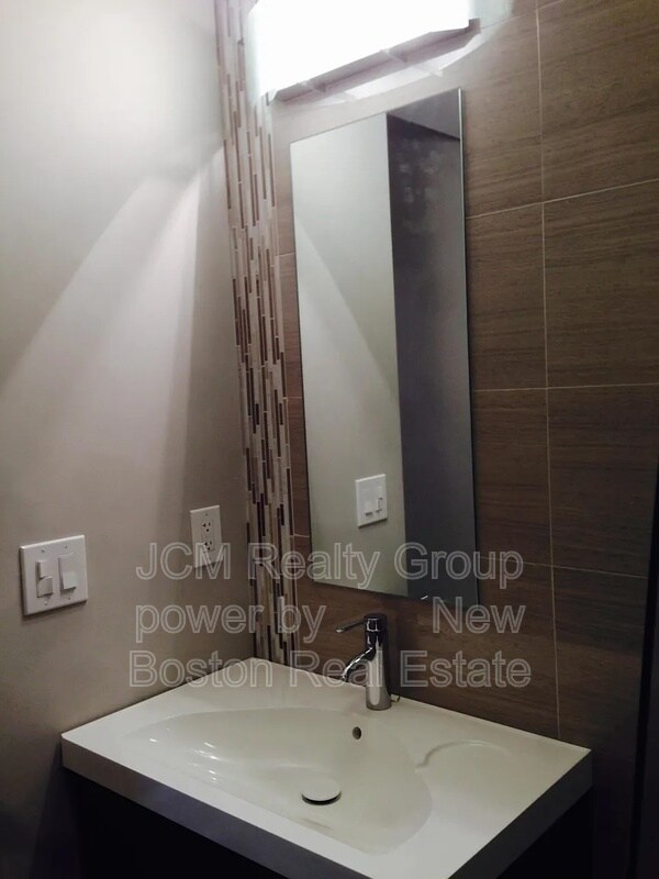 Building Photo - 18 West St