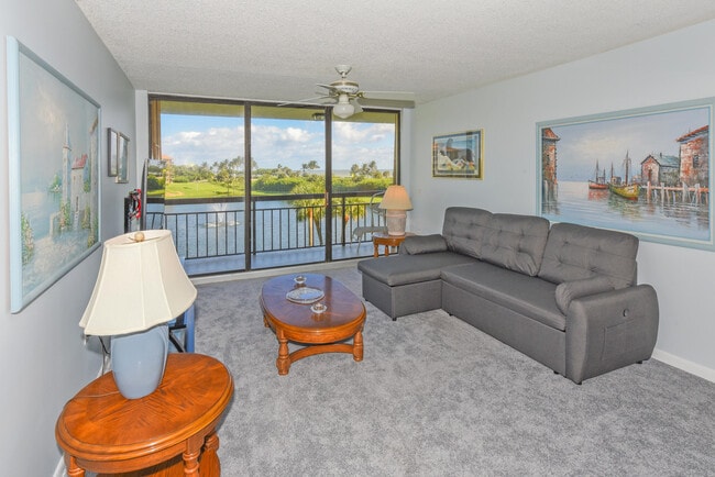 Building Photo - 601 S Seas Dr