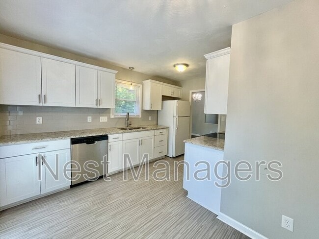 Building Photo - 820A Anarine Rd