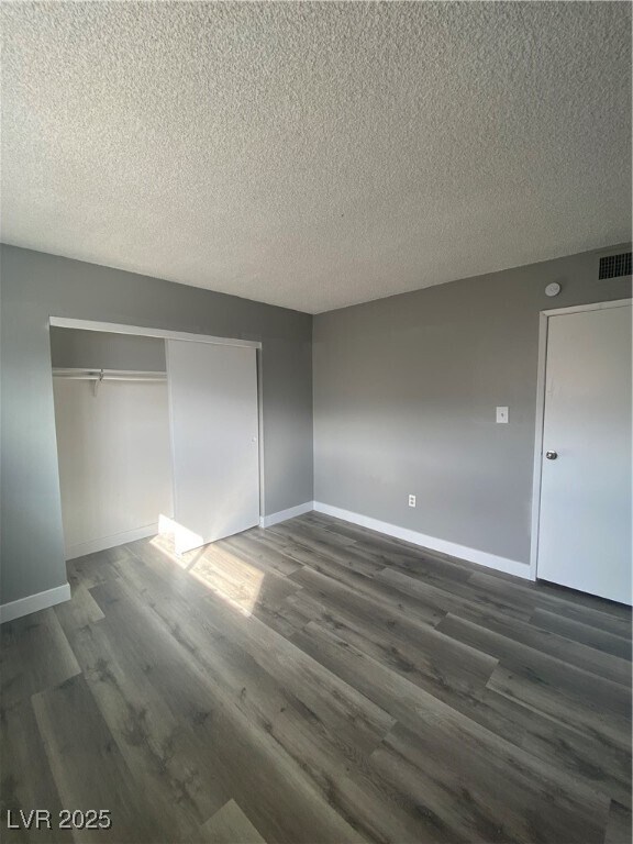 Building Photo - 1089 E Desert Inn Rd