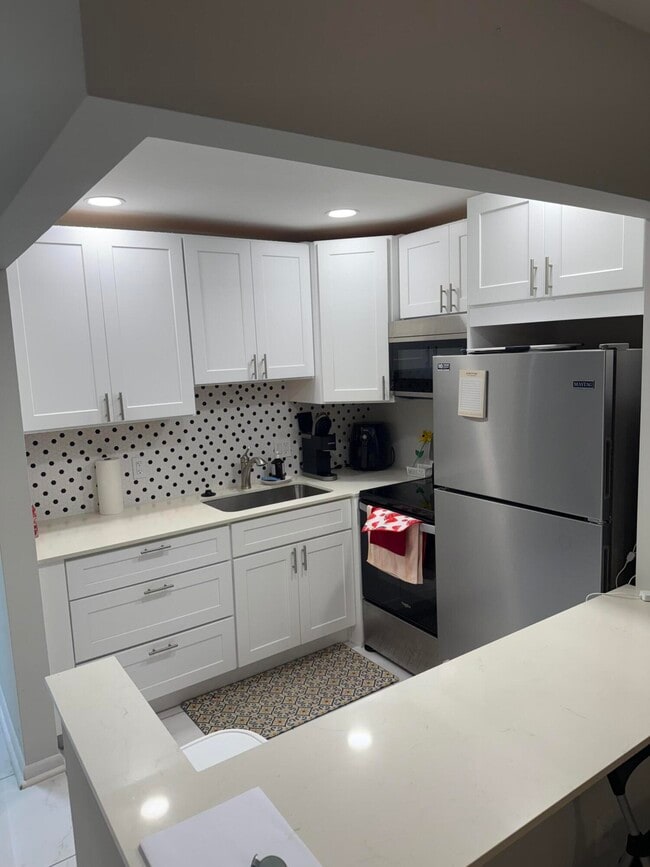 Building Photo - 373 Durham Cir