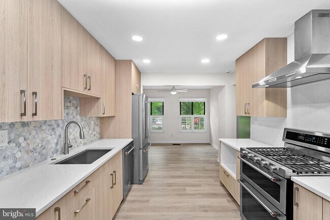 Building Photo - 11545 Hearthstone Ct