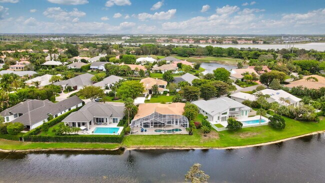 Building Photo - 11180 Isle Brook Ct