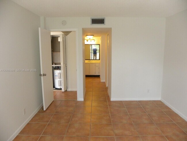 Building Photo - 8050 W McNab Rd