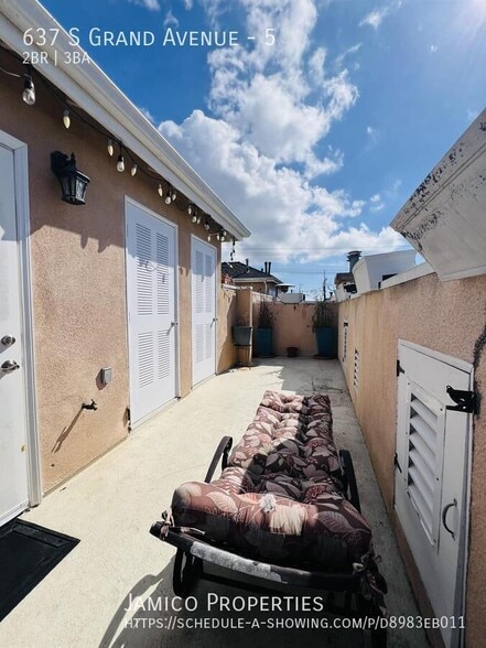 Building Photo - 637 S Grand Ave