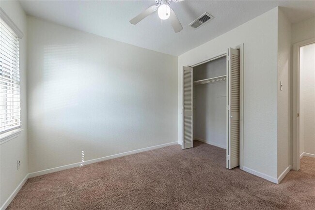Building Photo - 1456 Silverpines Rd