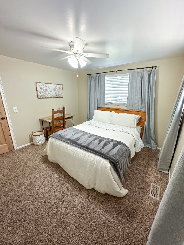 Building Photo - 980 Country Hills Dr