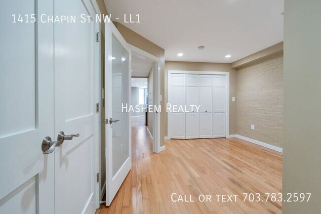 Building Photo - 1415 Chapin St NW