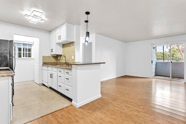 Building Photo - 165 Lighthouse Dr