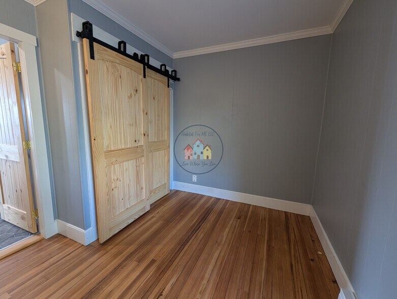 Bedroom 2 - 16 Clinton Ave