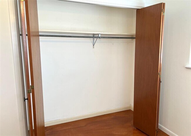 Building Photo - 1907 Rabb Rd