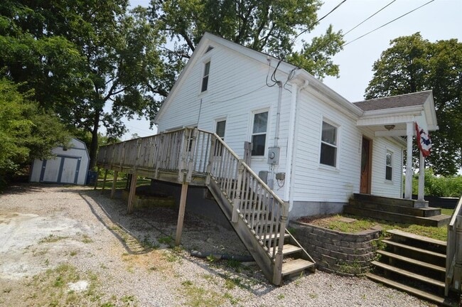 Building Photo - 1460 Greendale Rd