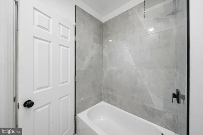 Building Photo - 1625 S Marston St