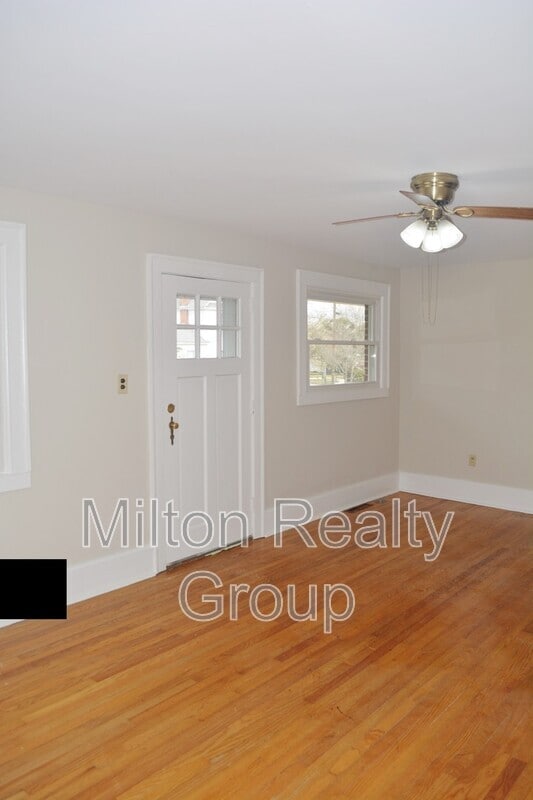 Building Photo - 105 W Lofton St