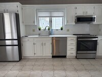 Building Photo - 12 Gardner St