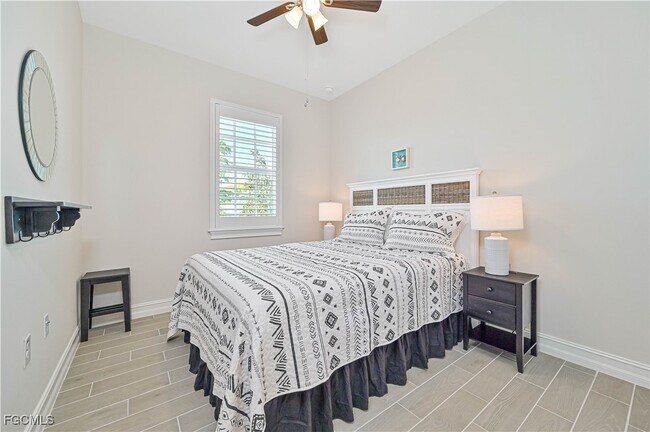 Building Photo - 43784 Sparrow Dr