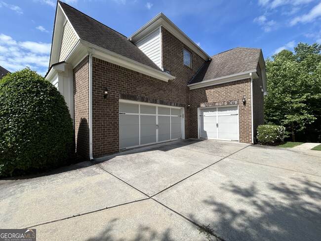 Building Photo - 12274 Ferncreek Dr