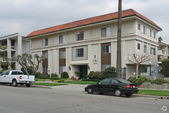 Primary Photo - The San Rafael Apartments