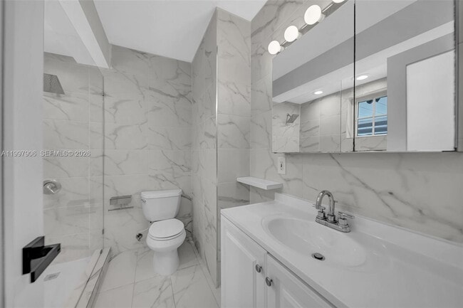 Building Photo - 15010 NE 7th Ave