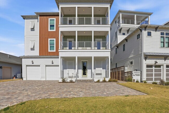 Building Photo - 120 Dune Dr