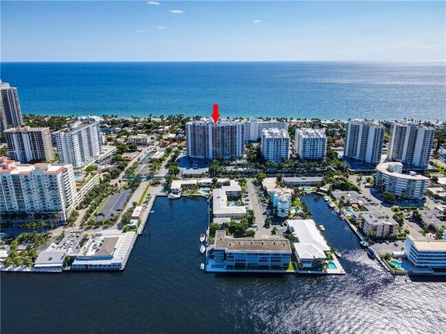 Building Photo - 2841 N Ocean Blvd