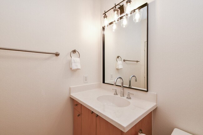 Building Photo - 4702 Austin St